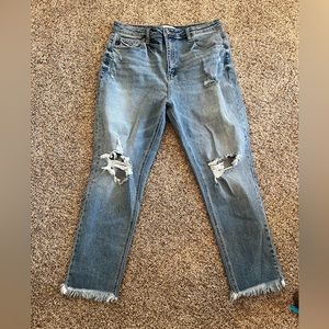 Maurices KanCan Straight ripped Jean